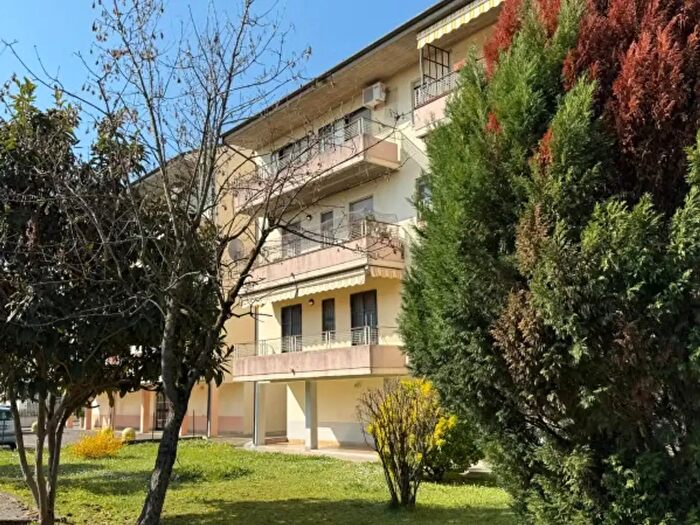 Appartamento trilocale in vendita in Via Guido Gozzano, Voghera