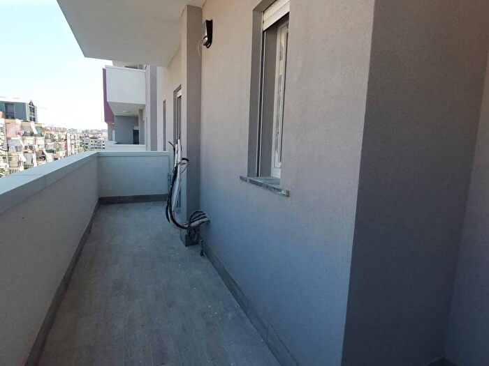 Appartamento trilocale in affitto in Via della Stadera, Zona Industriale Marina, Napoli
