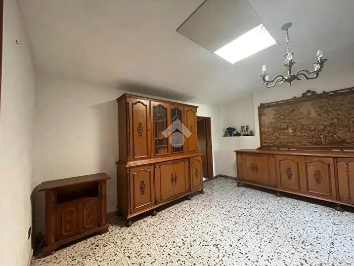 Casa con 6 locali in vendita in Via Pietro Cipriani, Scarperia e San Piero