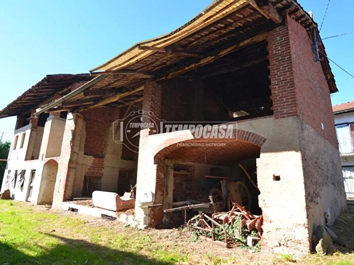 Casa bilocale in vendita in Frazione Piana, Rocca Canavese
