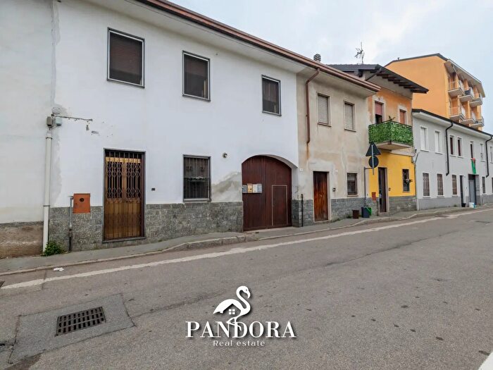 Case in Vendita e in Affitto - 2