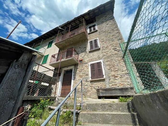 Casa trilocale in vendita in Strada Provinciale di Tartano, Tartano