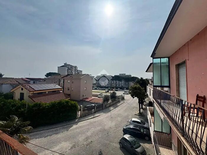 Appartamento quadrilocale in vendita in Via Benedetto Croce, Aversa