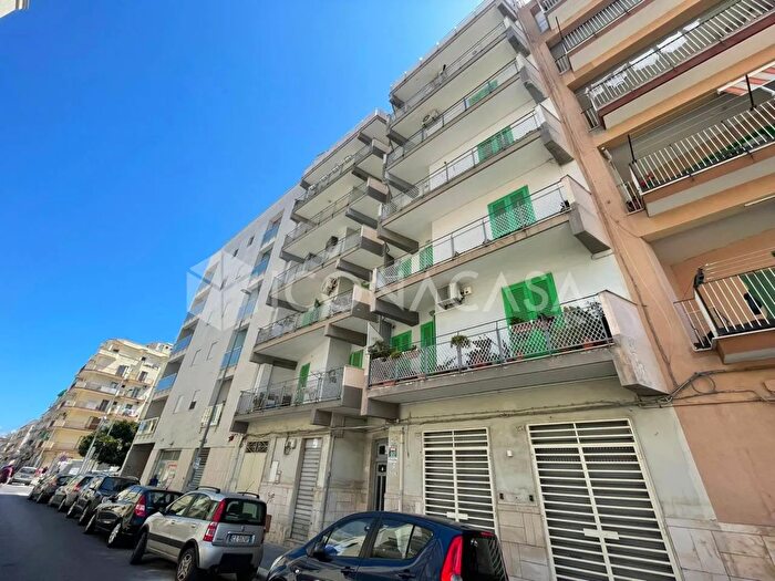 Appartamento trilocale in vendita in Via Baccarini, Molfetta