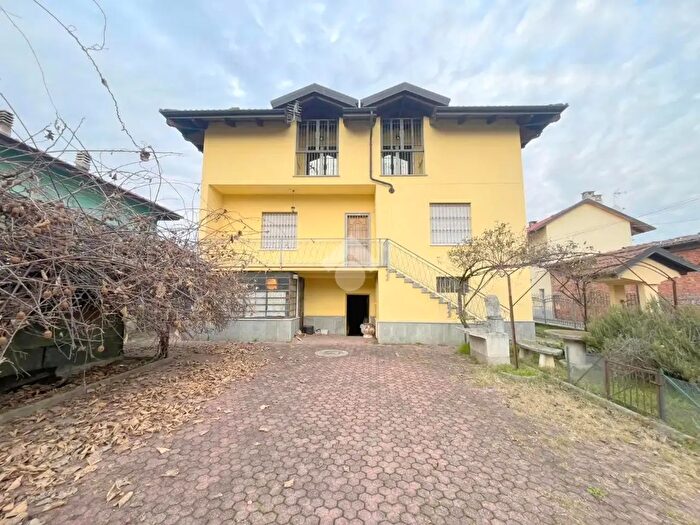 Case in Vendita e in Affitto - 2