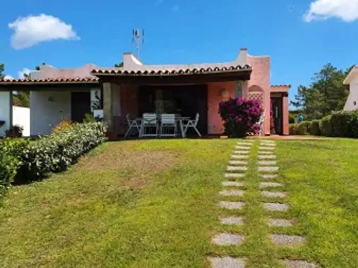 Casa trilocale in vendita in Arzachena