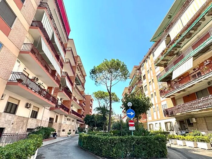 Appartamento trilocale in vendita in Via San Martino, San Giorgio A Cremano