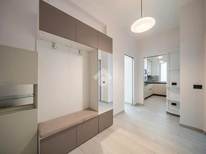 Appartamento trilocale in vendita in Via Augusto Migliavacca, Parma