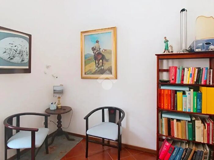Appartamento trilocale in vendita in Via della Posta, Livorno