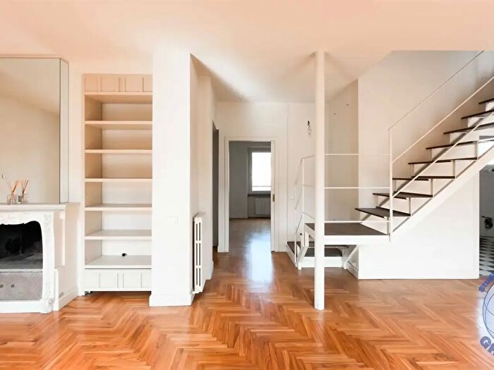 Appartamento quadrilocale in vendita in Via Vittorio Emanuele, Monza
