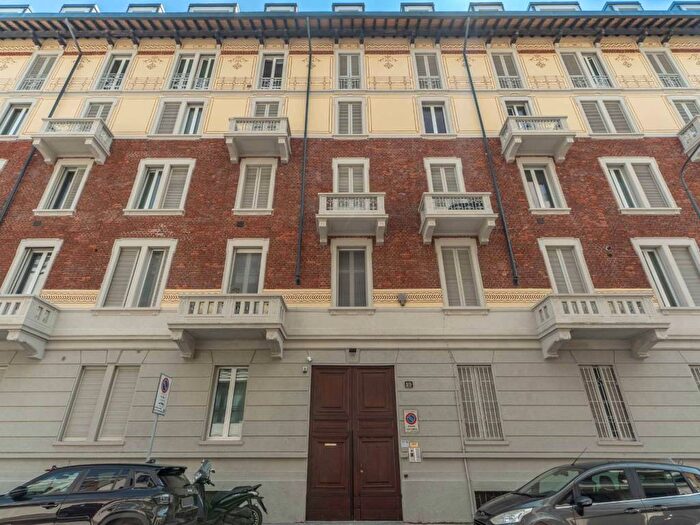 Appartamento bilocale in affitto in Via Costanza, Washington, Milano