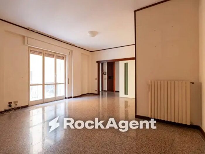 Appartamento con 5 locali in vendita in Via Raffaele Teti, Catanzaro