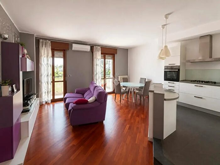 Appartamento quadrilocale in vendita in Viale dellAppennino, Forli