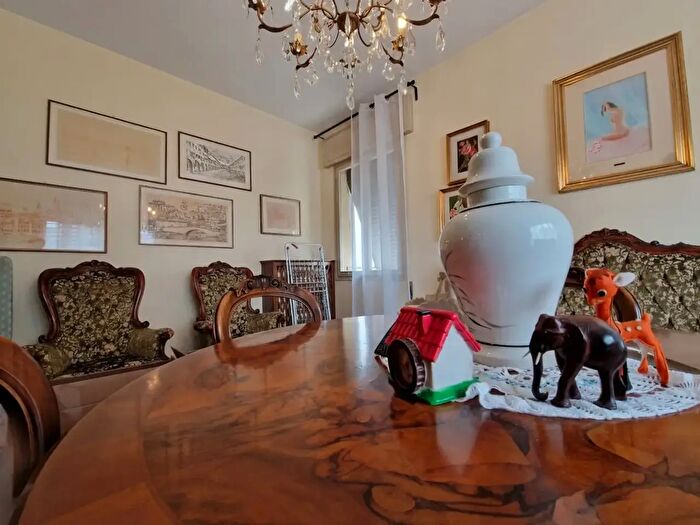 Appartamento trilocale in vendita in Via Guido Reni, Padova