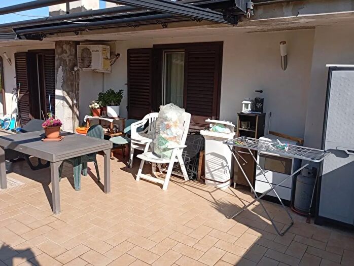 Appartamento con 6 locali in vendita in Minturno