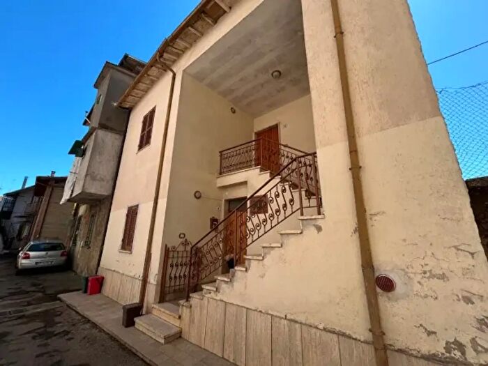 Appartamento quadrilocale in vendita in Via Silvio Pellico, Vasanello