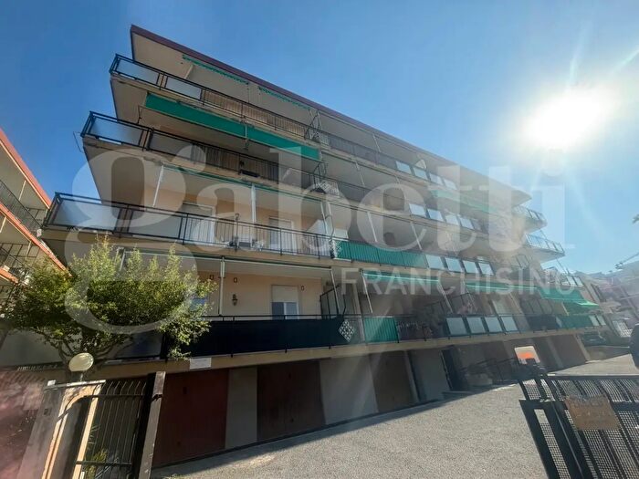 Appartamento monolocale in vendita in Via Aurelia, Santo Stefano Al Mare