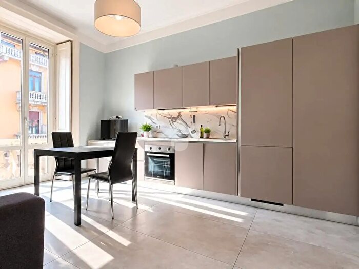Appartamento bilocale in affitto in Via Archimede, Milano