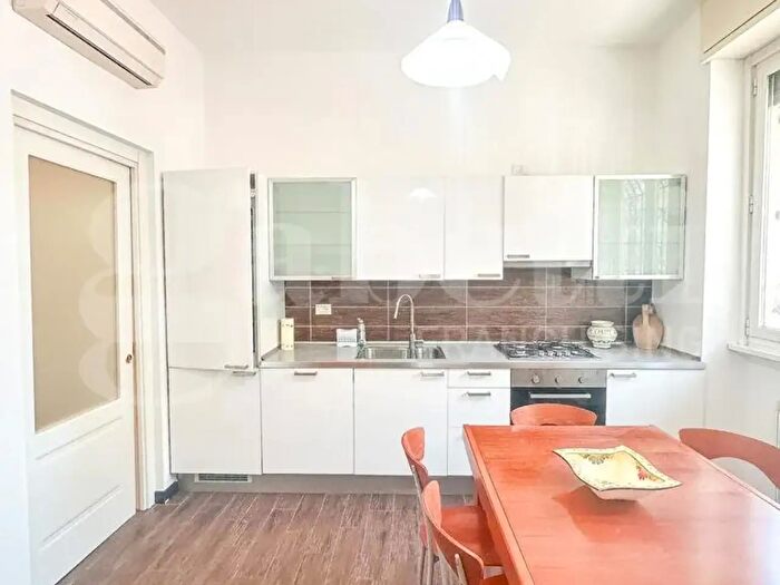 Appartamento quadrilocale in vendita in Viale Campania, Milano