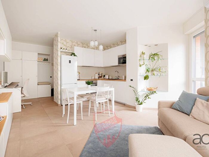 Appartamento bilocale in affitto in Via Arezzo, Bignami Ponale, Milano