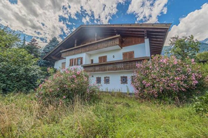 Case in Vendita e in Affitto - 2