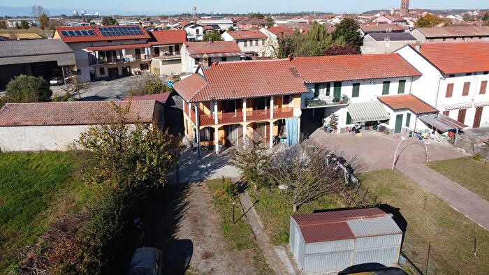 Casa quadrilocale in vendita in Corso Massimo Montano, Fontanetto Po