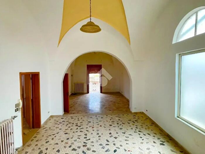 Casa con 7 locali in vendita in Via Fontana, Ugento