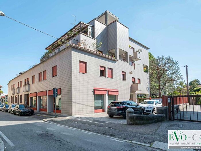 Appartamento bilocale in affitto in Via Alessandro Volta, Centro, Gallarate