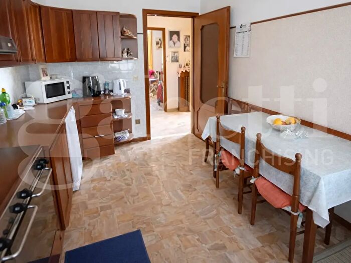 Appartamento con 6 locali in vendita in SantAnna Via Romea Vecchia, Chioggia