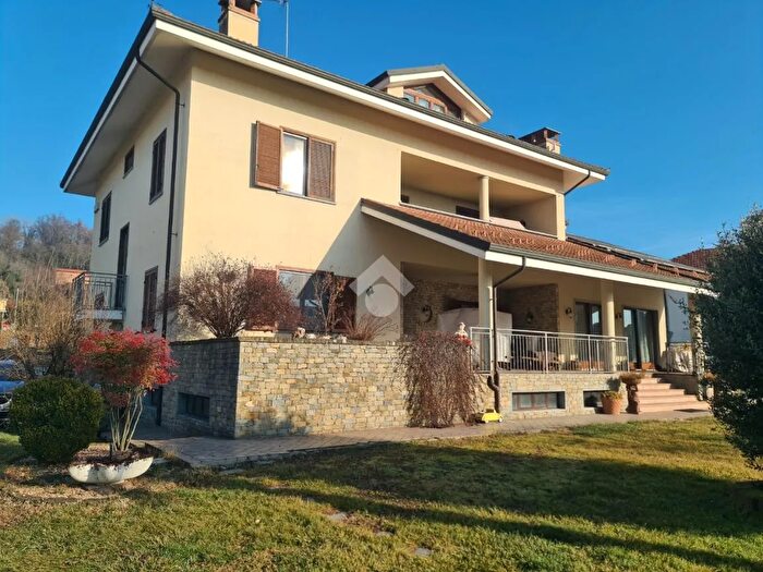 Appartamento con 5 locali in vendita in Via Don Luigi Orione, Bra