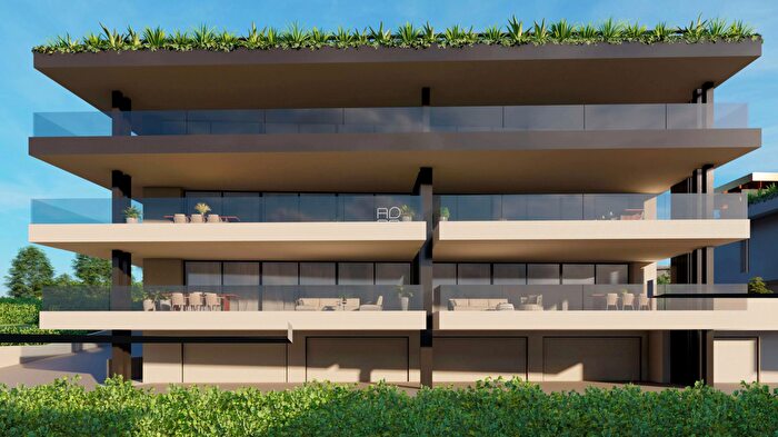 Appartamento quadrilocale in vendita in Via Cavour, Desenzano Del Garda