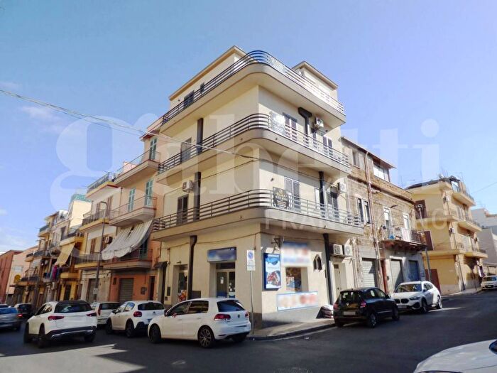 Appartamento trilocale in affitto in Via Città di Palermo, Centro, Bagheria