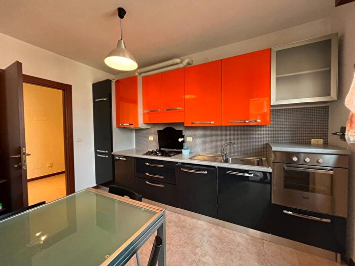 Appartamento quadrilocale in affitto in Via Cleto Tomba, San Donato, Bologna