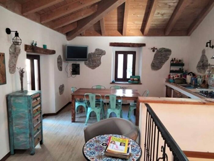 Appartamento trilocale in affitto in Via Antica Regina, Centro, Domaso