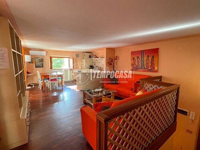 Appartamento bilocale in affitto in Via Michelangelo Buonarroti, Lungomare, Viareggio