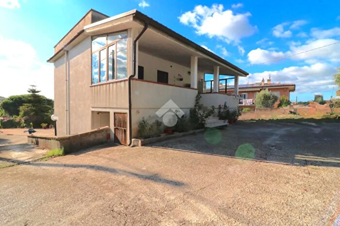 Casa trilocale in vendita in Via Don Luigi Sturzo, Lanuvio