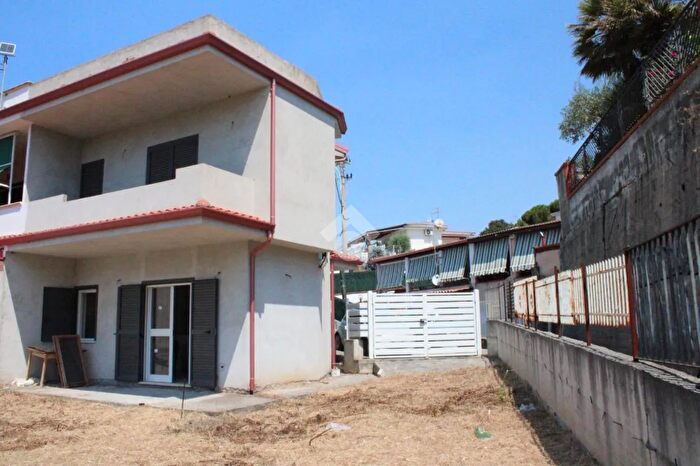 Casa trilocale in vendita in Contrada Monache, Diamante