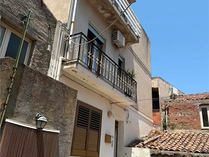 Appartamento con 5 locali in vendita in Via Bagheria, Torregrotta