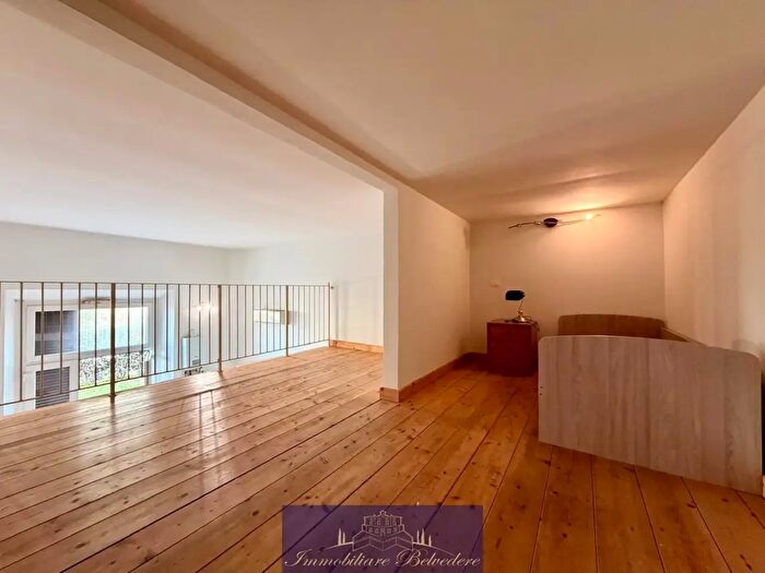 Appartamento trilocale in affitto in Via Giovanni da Milano, Firenze