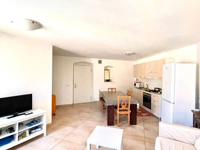 Appartamento trilocale in affitto in Via Rialto, Centro Storico Santa Maria, Rovereto