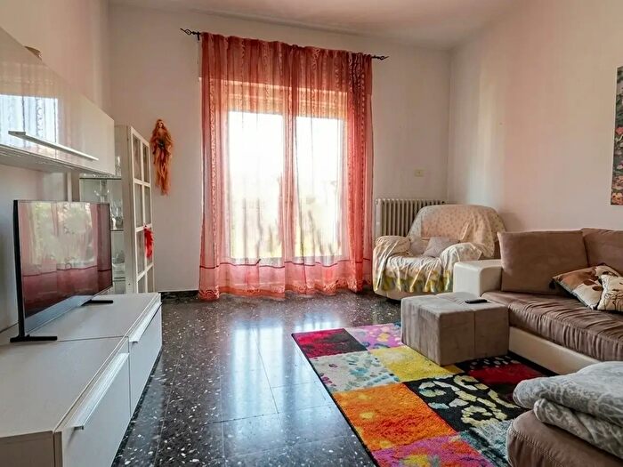 Appartamento quadrilocale in vendita in Via Puccini, Bucine
