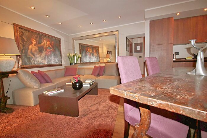 Appartamento bilocale in affitto in Via IV Novembre, Capalbio