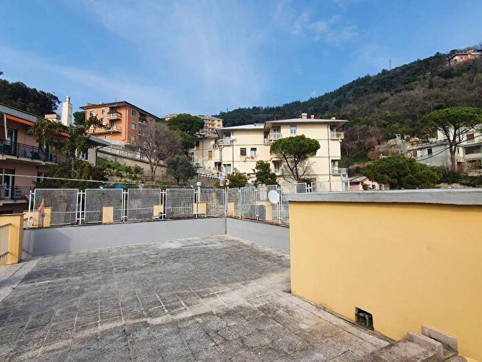 Appartamento bilocale in affitto in Via Ausonia, Castelletto, Genova
