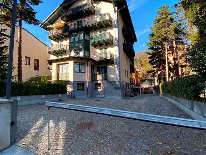 Appartamento bilocale in affitto in Via Giuseppe Francesco Medail, Centro, Bardonecchia