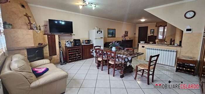 Casa con 5 locali in vendita in Colle Di Val DElsa