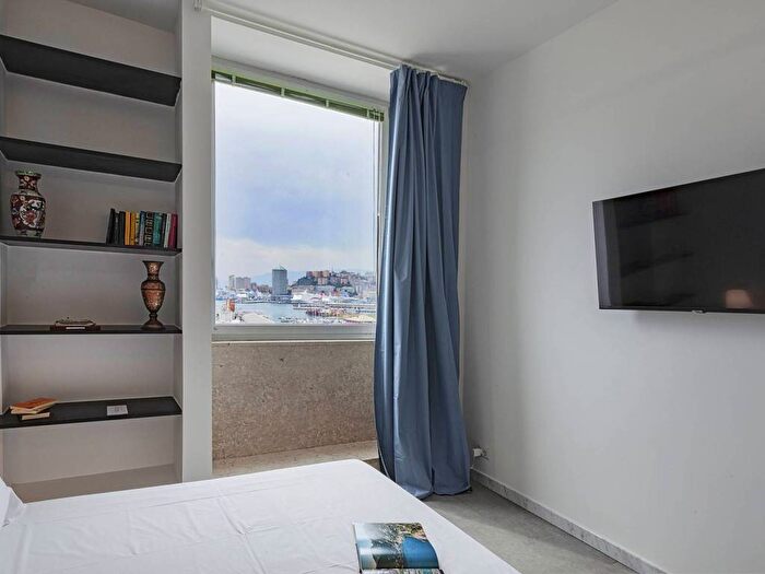 Appartamento monolocale in affitto in Via di Sottoripa, Caricamento, Genova