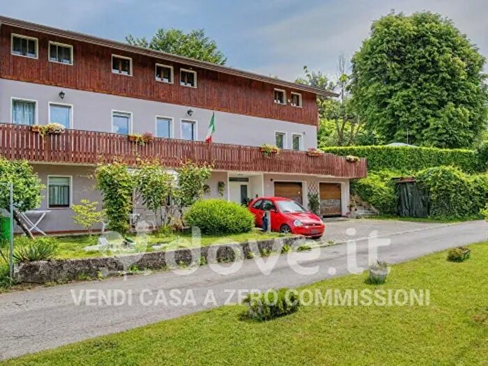 Casa con 6 locali in vendita in Via Molino Vecchio, Sedico