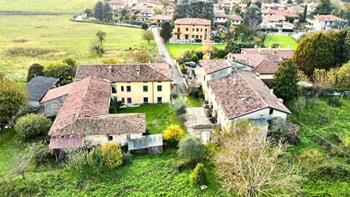 Casa monolocale in vendita in Via Maiera, Brescia