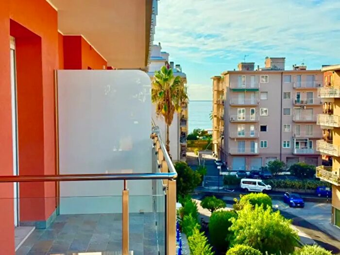 Appartamento bilocale in vendita in Viale della Repubblica, Pietra Ligure