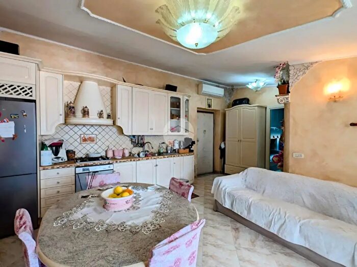 Appartamento trilocale in vendita in Corso Europa, Melito Di Napoli